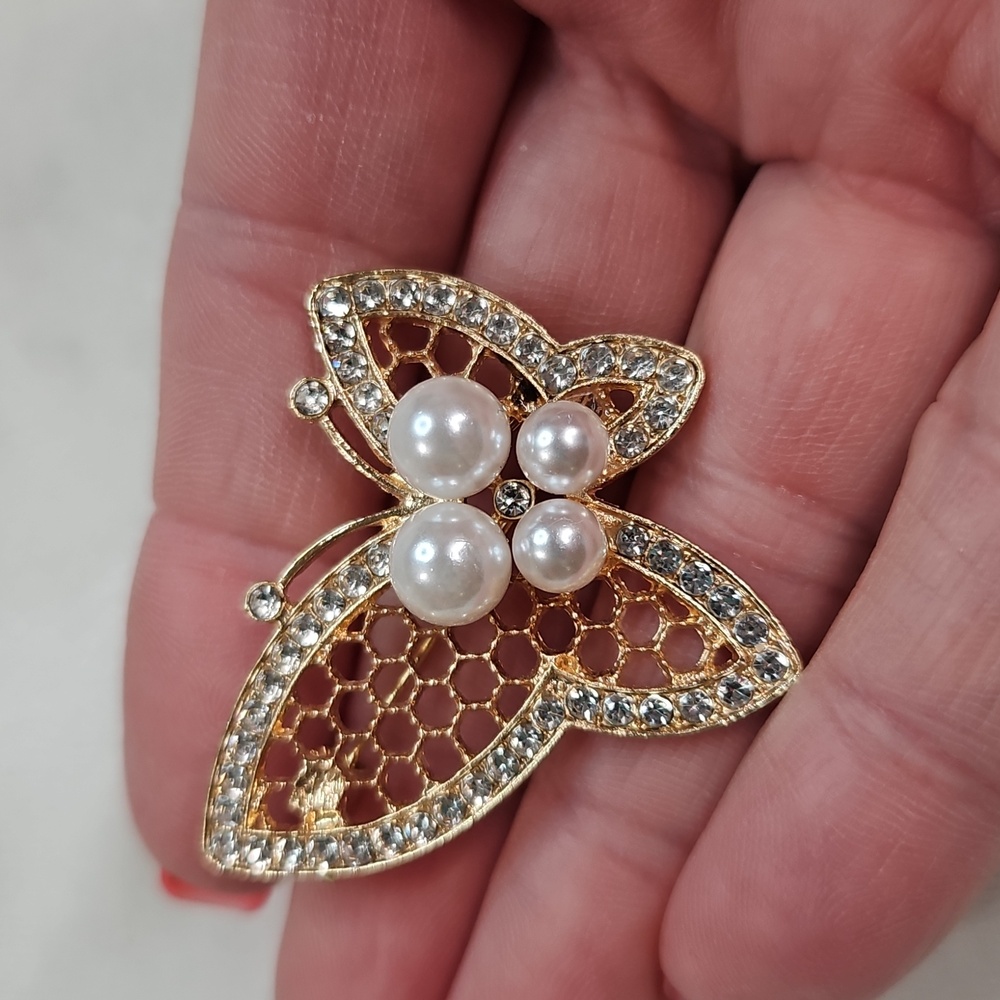 Women's Gold Rhinestone Pearl Butterfly Brooch Retro Style Pin Rhinestone NWOT - Picture 4 of 4